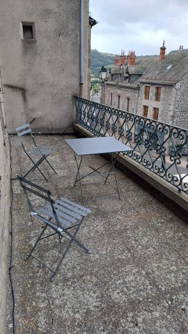 Apartament Chez Germaine Murat  Zewnętrze zdjęcie